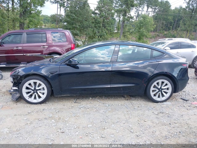 2022 Tesla 3, VIN: 5YJ3E1EB2NF181562