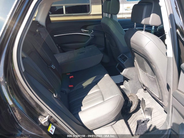 WA1AAAGE8MB034653 Audi E-tron Premium