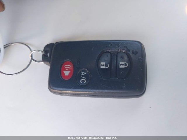 2013 TOYOTA PRIUS PLUG-IN VIN: JTDKN3DP9D3040164
