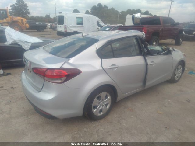 3KPFK4A70HE082967 KIA FORTE LX