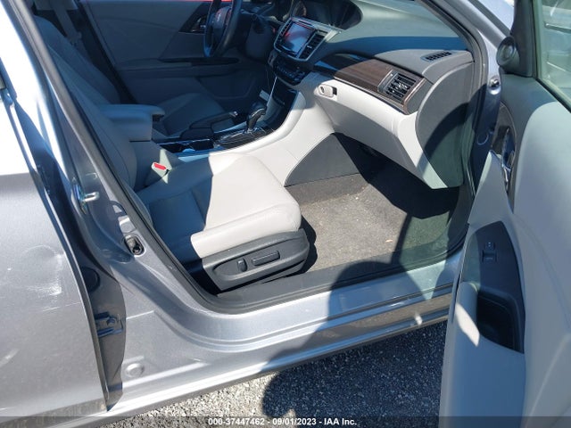 2016 HONDA ACCORD SEDAN EX-L VIN: 1HGCR3F07GA019002