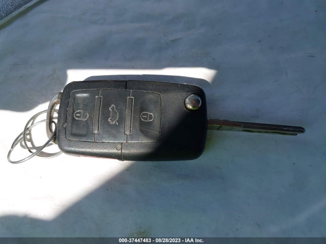 2009 Volkswagen New Beetle Coupe S მანქანა იყიდება აუქციონზე, vin: 3VWPG31C29M515593, აუქციონის ნომერი: 37447483