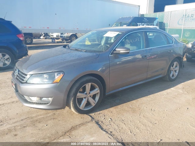 1VWAT7A32FC083576 Volkswagen Passat 1.8t Limited Edition
