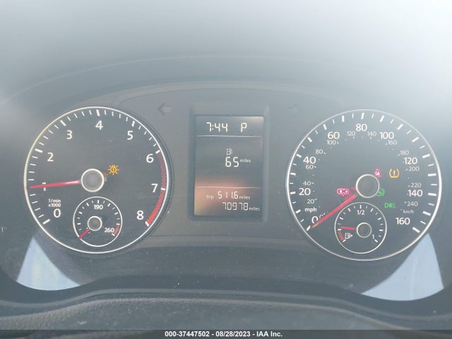 1VWAT7A32FC083576 Volkswagen Passat 1.8t Limited Edition