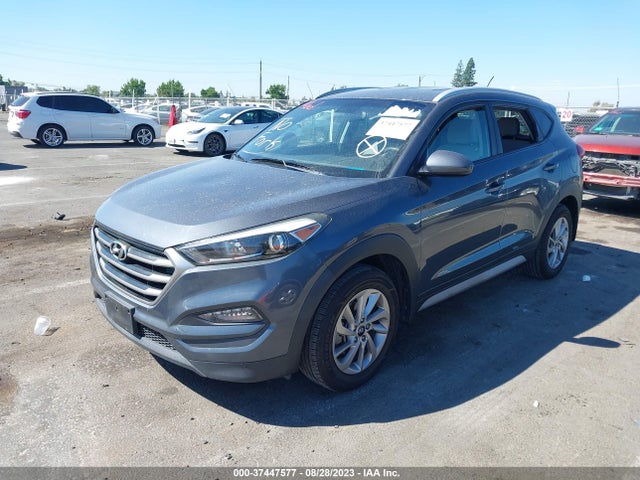 Hyundai TUCSON SE 2017 KM8J33A46HU585939 Image 2