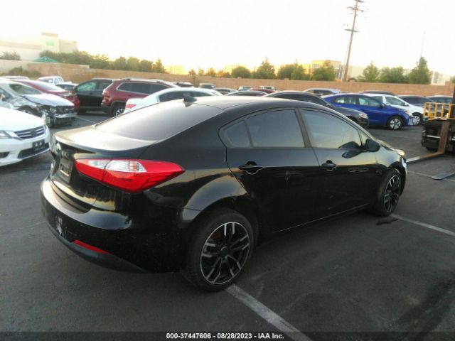 KNAFK4A69G5514115 KIA FORTE LX