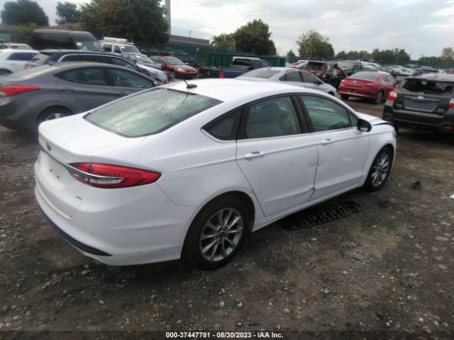 3FA6P0H75HR368957 Ford FUSION SE