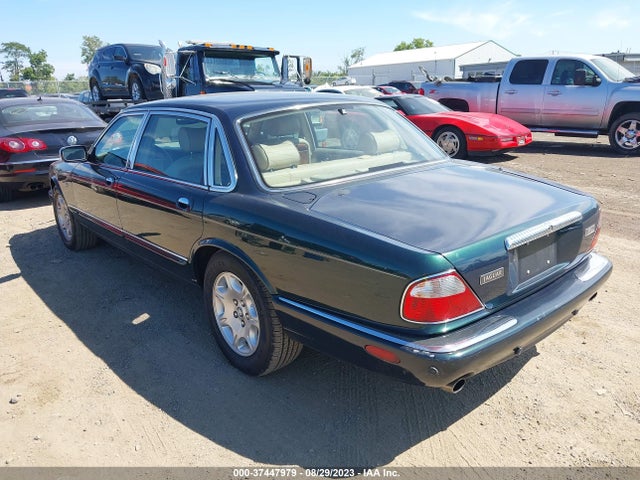 2001 JAGUAR XJ VANDEN PLAS VIN: SAJDA24C81LF21972