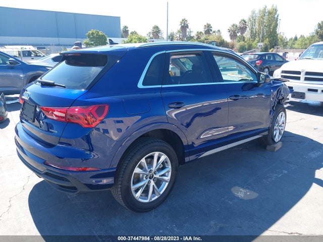 WA1DECF33P1113252 Audi Q3 S Line Premium