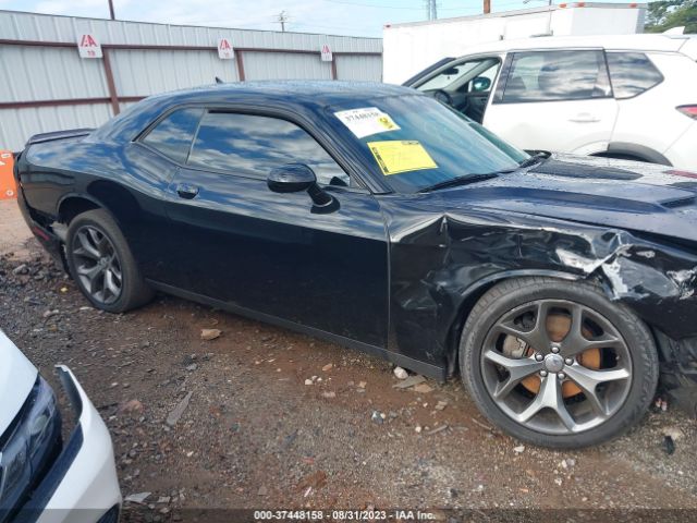 2C3CDZAGXGH201898 Dodge Challenger Sxt