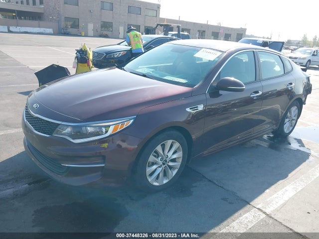 KIA Optima Lx 2017 5XXGT4L33HG121733 Image 2