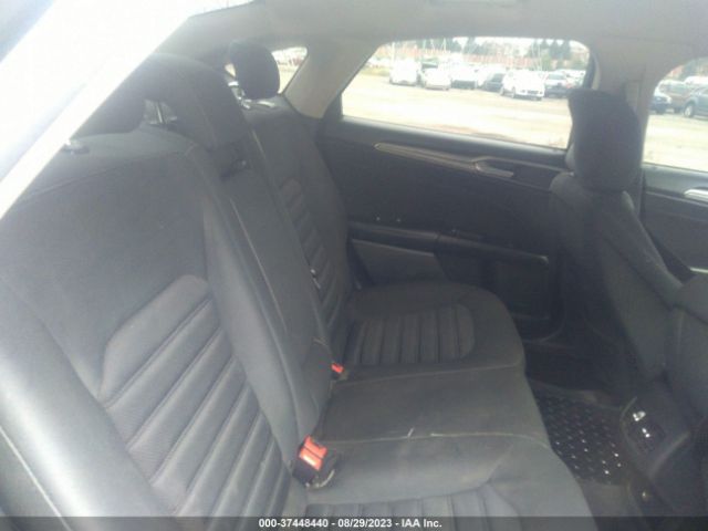 3FA6P0HD4HR268984 Ford FUSION SE