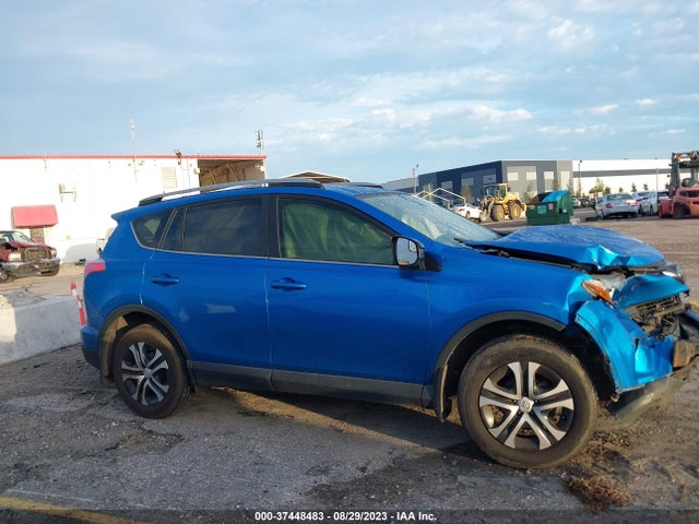2018 TOYOTA RAV4 LE VIN: JTMZFREV6JJ202528