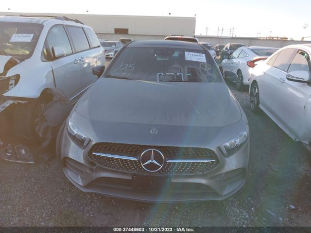 WDD3G4EB0KW001519 Mercedes-Benz A-class A 220