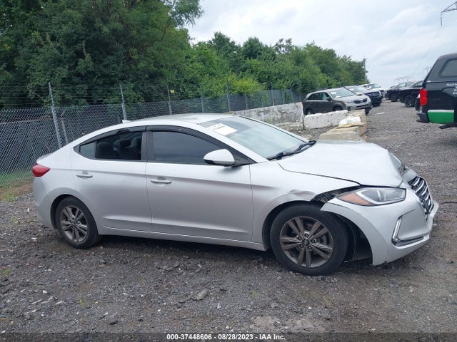 Hyundai ELANTRA SEL 2018 5NPD84LF3JH222330 Image 5