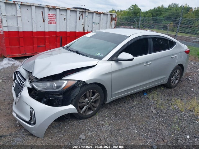 Hyundai ELANTRA SEL 2018 5NPD84LF3JH222330 Image 2