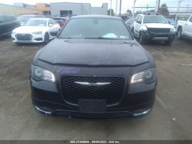 2C3CCAGG2FH922775 Chrysler 300 300s