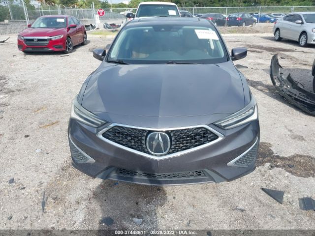 19UDE2F7XKA002257 Acura Ilx Pkg