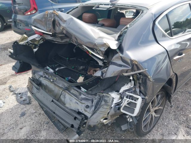 19UDE2F7XKA002257 Acura Ilx Pkg