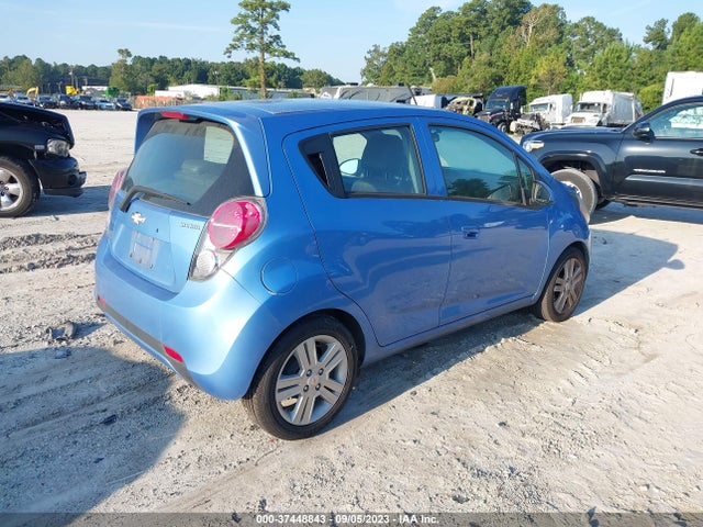 Chevrolet Spark Lt 2014 KL8CD6S96EC464005 Image 4