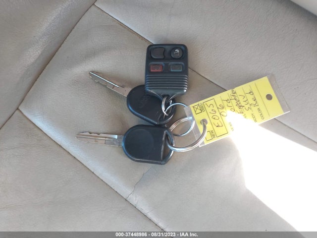 2006 FORD EXPEDITION EDDIE BAUER/KING RANCH VIN: 1FMFU185X6LA60116