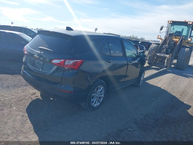 Chevrolet EQUINOX LS 2021 2GNAXHEV8M6127005 Image 4