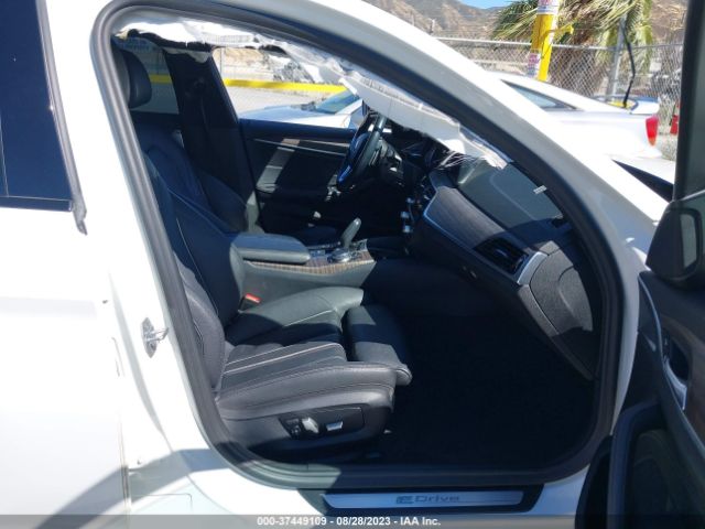 WBAJA9C57JB033481 BMW 5 Series 530e Iperformance
