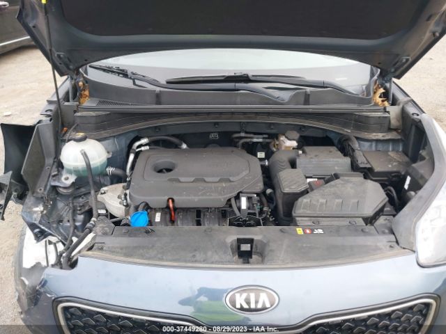 KNDPMCAC2J7449623 KIA Sportage Lx