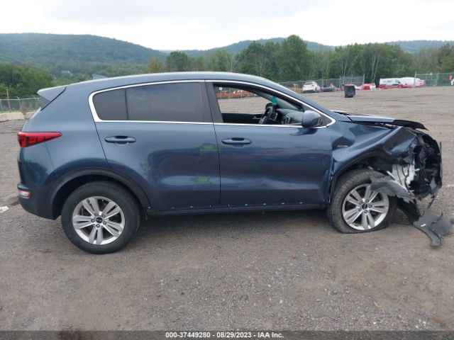 KNDPMCAC2J7449623 KIA Sportage Lx