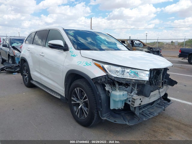 Toyota Highlander Le 2018 5TDZARFH8JS037723 Image 1