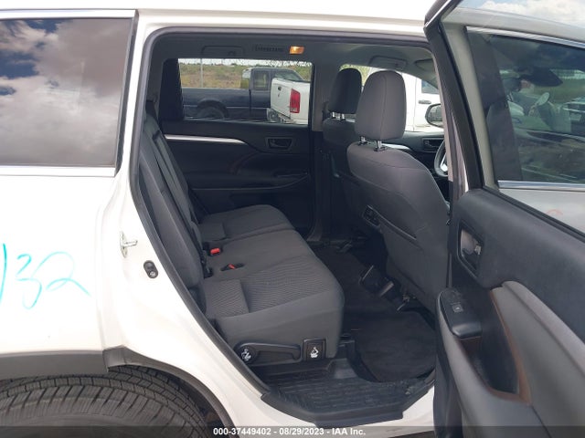 Toyota Highlander Le 2018 5TDZARFH8JS037723 Image 14