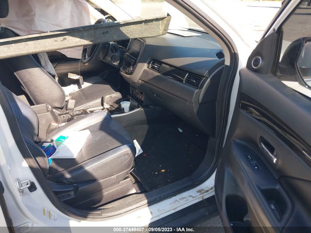 JA4AZ3A38JZ071541 Mitsubishi Outlander Es/se/sel/le