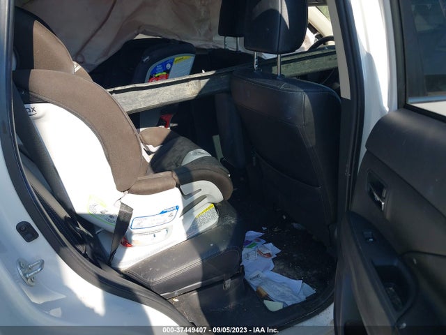 JA4AZ3A38JZ071541 Mitsubishi Outlander Es/se/sel/le