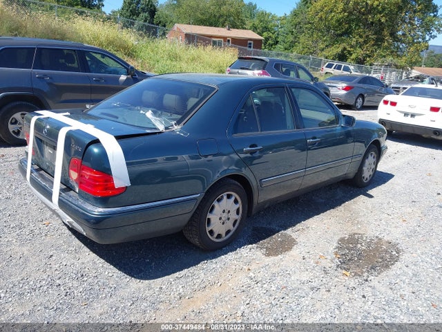 1999 MERCEDES-BENZ E-CLASS VIN: WDBJF82H9XX025600