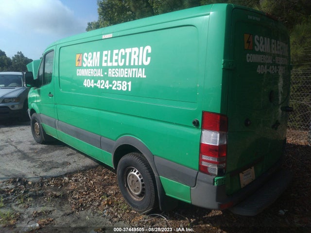 2011 MERCEDES-BENZ SPRINTER CARGO VANS VIN: WD3PE7CC0B5523873