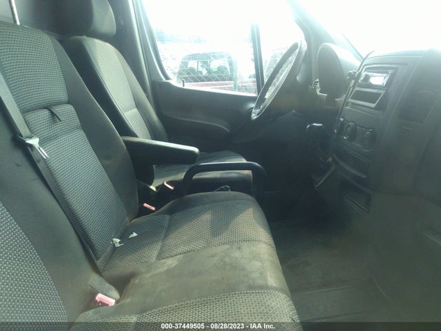 2011 MERCEDES-BENZ SPRINTER CARGO VANS VIN: WD3PE7CC0B5523873