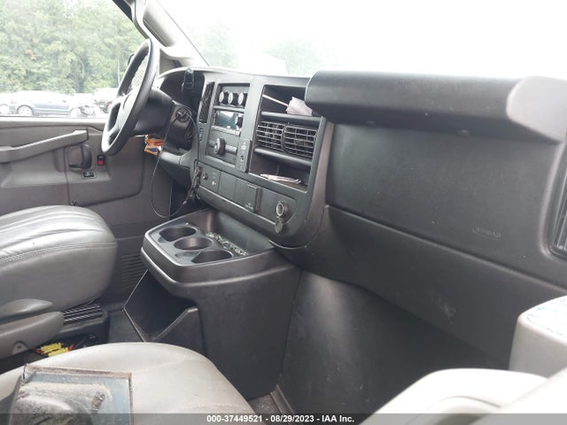 Chevrolet EXPRESS CARGO VAN 2016 1GCWGAFF7G1217069 Image 5