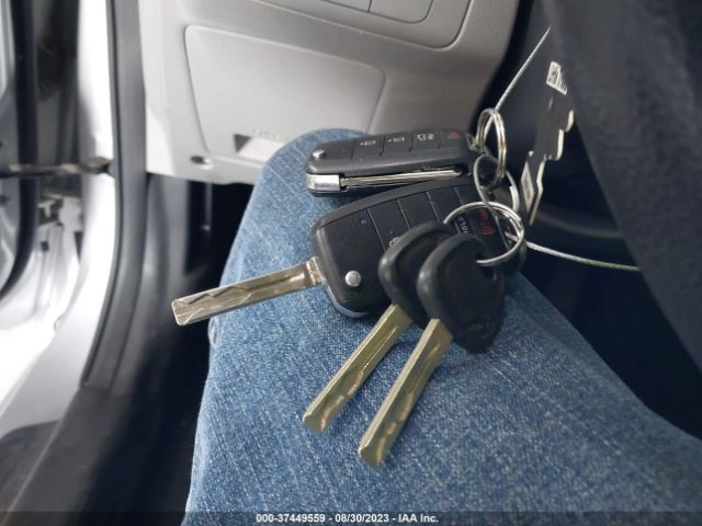 5XXGM4A77FG352960 KIA Optima Lx
