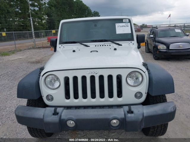 1C4BJWDG3JL889327 Jeep Wrangler Jk Unlimited Sport S