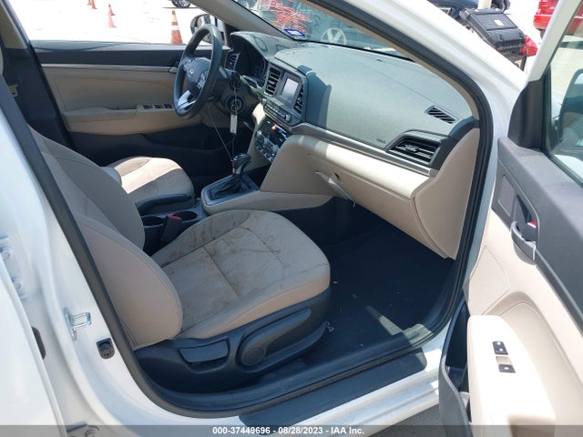 2020 HYUNDAI ELANTRA SE VIN: 5NPD74LF8LH615620
