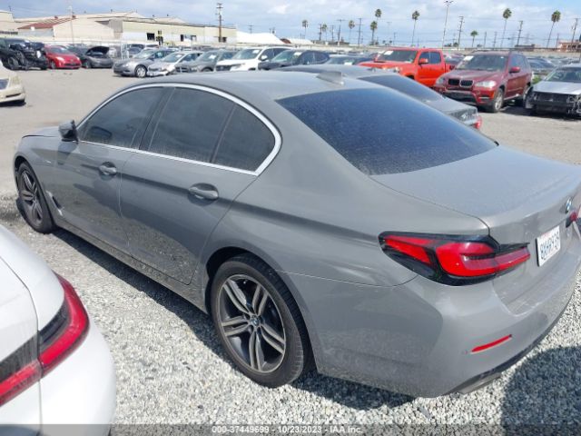 WBA53BH02MWX12393 BMW 5 Series 530i
