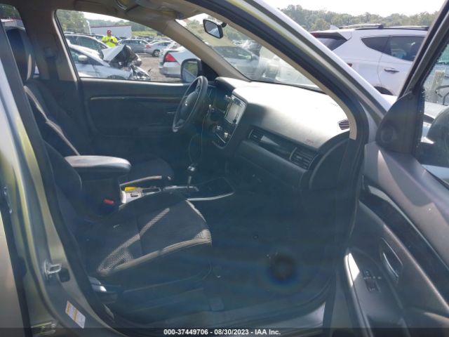 JA4AD2A31LZ045245 Mitsubishi Outlander Es
