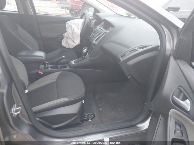 Ford FOCUS SE 2014 1FADP3K20EL359423 Image 5
