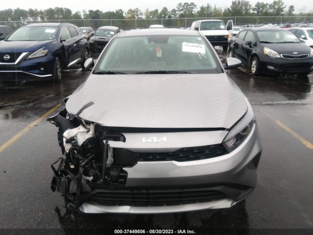 3KPF24AD1PE566912 KIA Forte Lxs