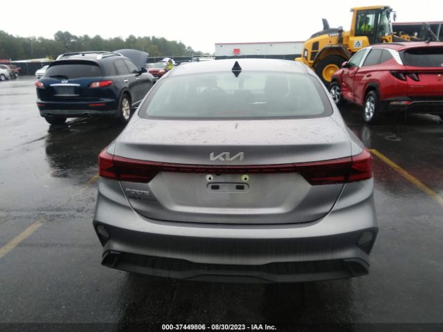 3KPF24AD1PE566912 KIA Forte Lxs