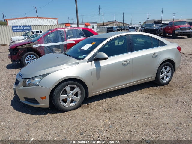 Chevrolet Cruze 1lt 2014 1G1PC5SB3E7402698 Image 2