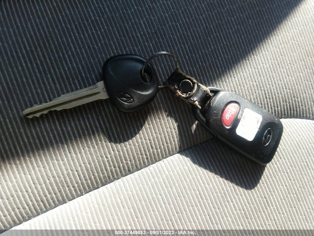 2017 HYUNDAI ELANTRA SE VIN: 5NPD84LF6HH052538