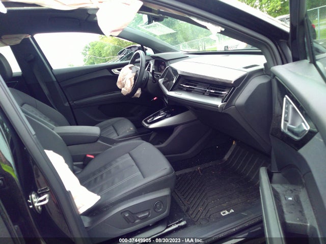 WA1BCBFZ9PP004884 Audi Q4 E-tron Premium Plus