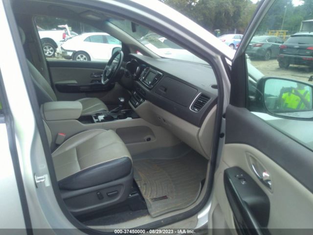 KNDMC5C11H6260832 KIA SEDONA EX