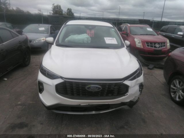 1FMCU9JA4PUA04144 Ford Escape Platinum
